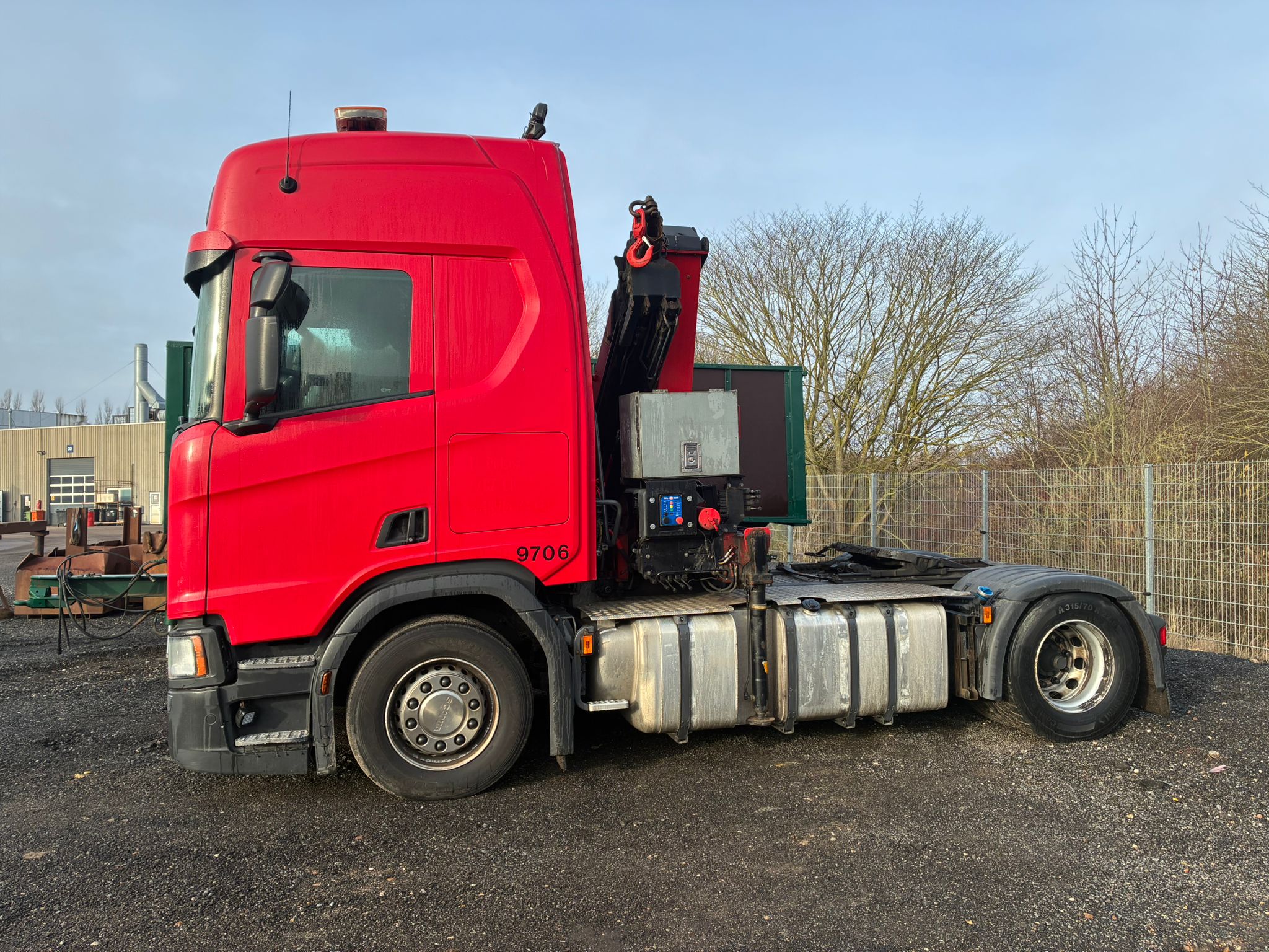 Scania R450 / HMF 1720